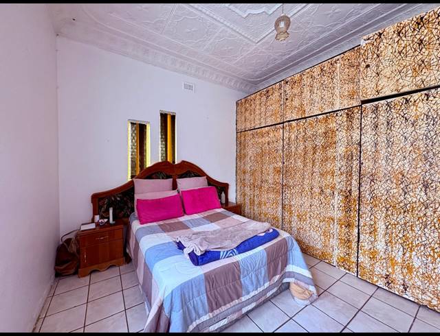 3 BEDROOM HOUSE FOR SALE IN BRENTHURST